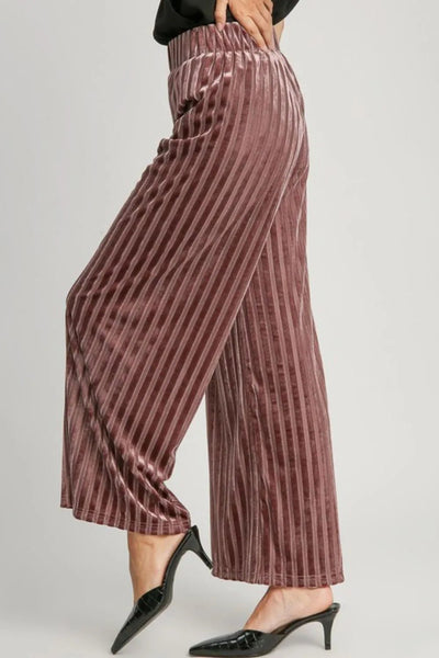 Flowy Velvet Pants - Your Second Look